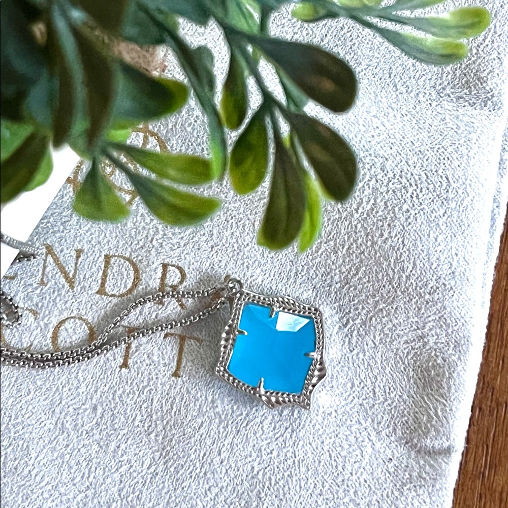 Kendra Scott Kacey Necklace with Blue Chalcedony , adjustable slide chain